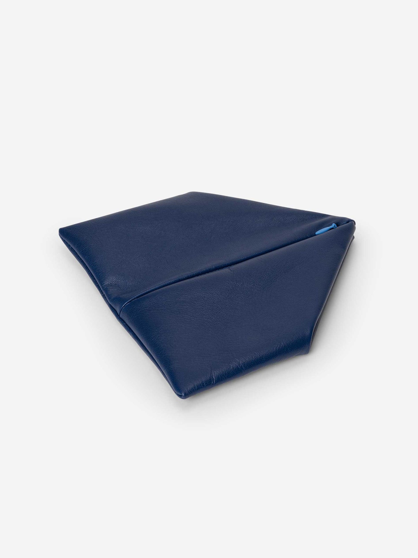 AB 122 Pouch Regatta