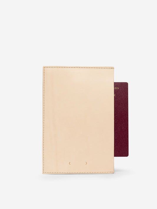 PB 3 Passport Case Natural